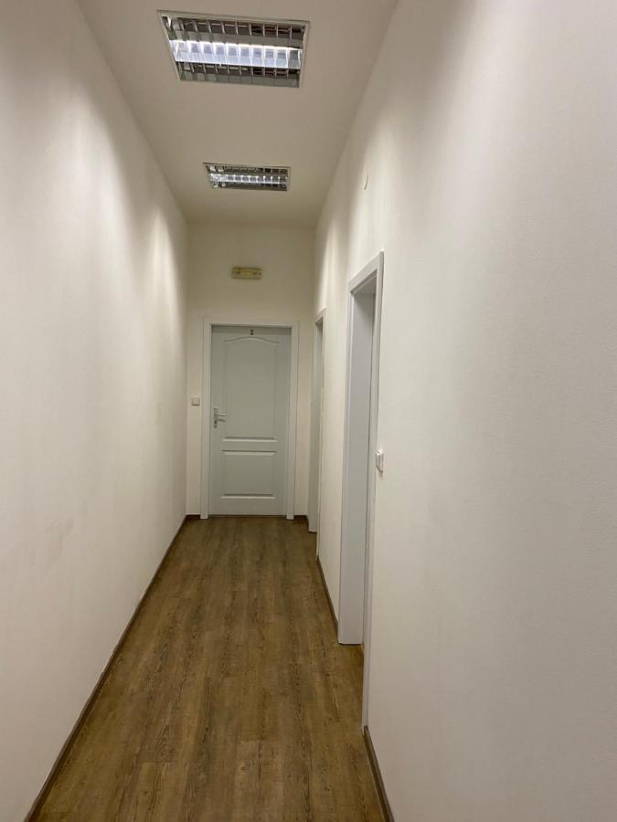 Restaurace U Vlkove Hotel Kamenice Bagian luar foto